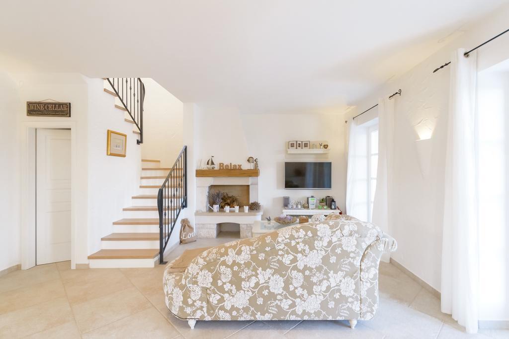 Villa Rajski Dvori Sveti Lovreč Pazenatički المظهر الخارجي الصورة