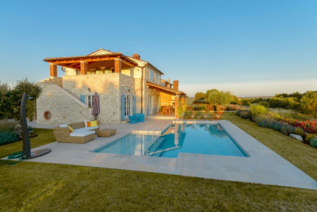 Villa Rajski Dvori Sveti Lovreč Pazenatički المظهر الخارجي الصورة