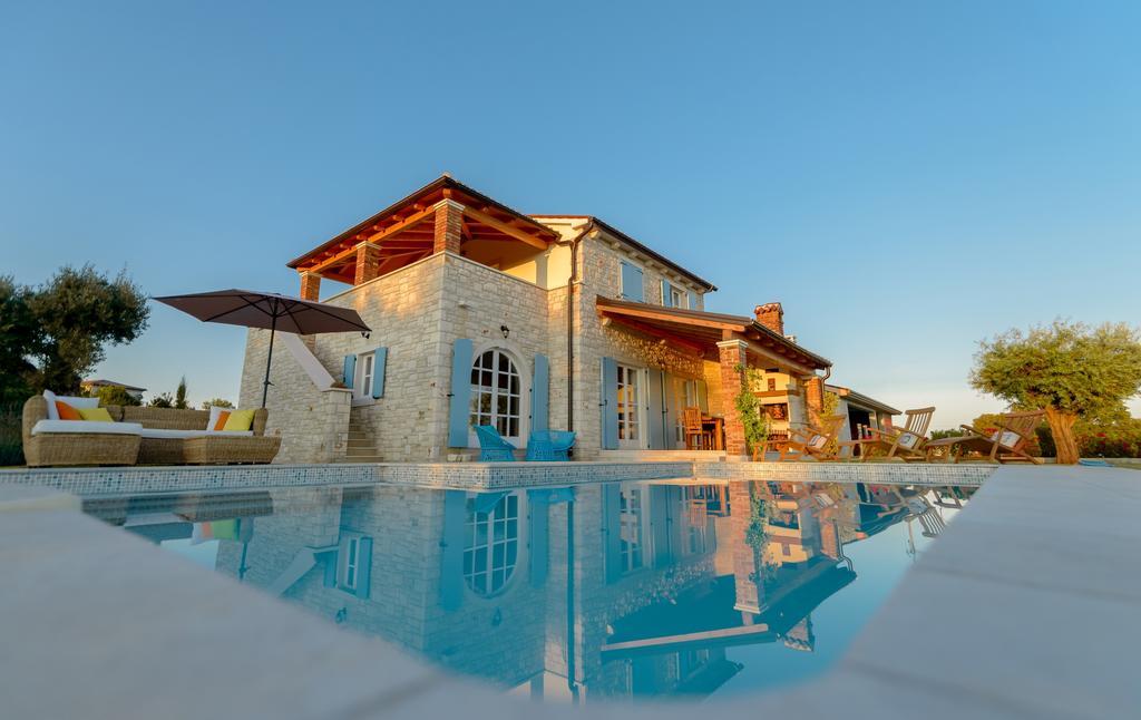 Villa Rajski Dvori Sveti Lovreč Pazenatički المظهر الخارجي الصورة